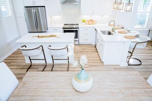Nhà, 3 phòng ngủ | Bếp riêng | Tủ lạnh, lò nướng, dụng cụ pha cà phê/trà, lò nướng bánh mì