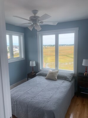 4 bedrooms, in-room safe, free WiFi, bed sheets