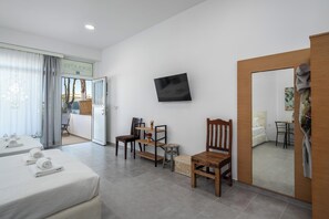 1 Schlafzimmer, Bügeleisen/Bügelbrett, Reisekinderbett, kostenloses WLAN