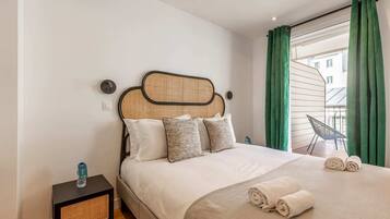 2 makuuhuonetta, silitysrauta/-lauta, ilmainen Wi-Fi, vuodevaatteet