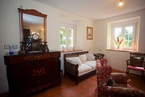 Smart TV, fireplace - Villa Mercedes (La Villa Baxu)
