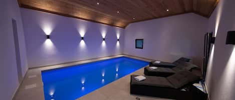 Piscine couverte, piscine chauffée