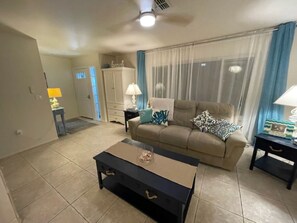 Smart TV, monitor de computadora y impresora 