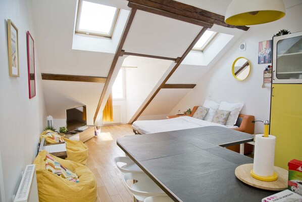 1 bedroom, iron/ironing board, WiFi, bed sheets