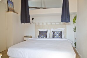 1 Schlafzimmer, Bügeleisen/Bügelbrett, WLAN, Bettwäsche