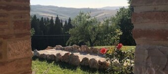 Luxury villa in Vasciano (Todi - Umbria) with private pool and fantastic views