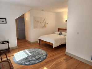 3 habitaciones, tabla de planchar con plancha y wifi gratis