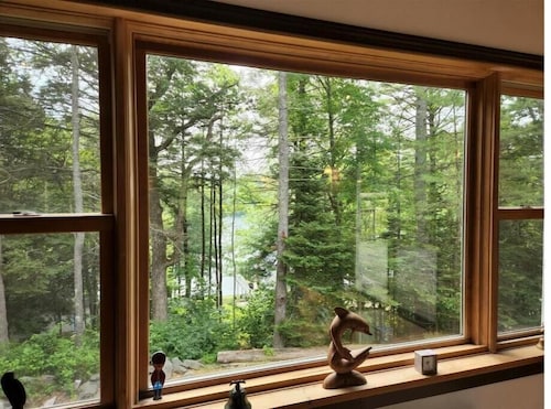 Biscay Repose,  Biscay Pond, Bristol. Private, spacious, family friendly