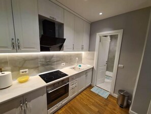 Mikrowelle, Ofen, Herdplatte