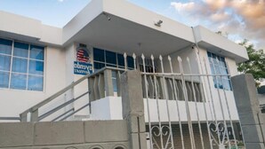 Unclassified image, 3 of 24, button - The American Corner Hostel & Gastro Bar (Barranquilla)