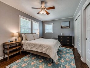 4 bedrooms, travel cot, WiFi, bed sheets