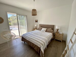 5 Schlafzimmer, Bügeleisen/Bügelbrett, Reisekinderbett, kostenloses WLAN