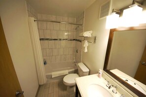 Hair dryer, towels - Rewak Studios: Gigabit Powered WiFi! Hotel-Style Furnished Studios--Easy Walk to Lots of Places (Fairbanks)