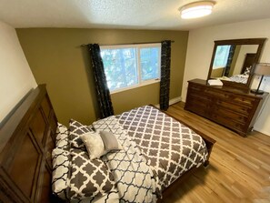 2 soverom, strykejern/-brett, wi-fi og sengetøy