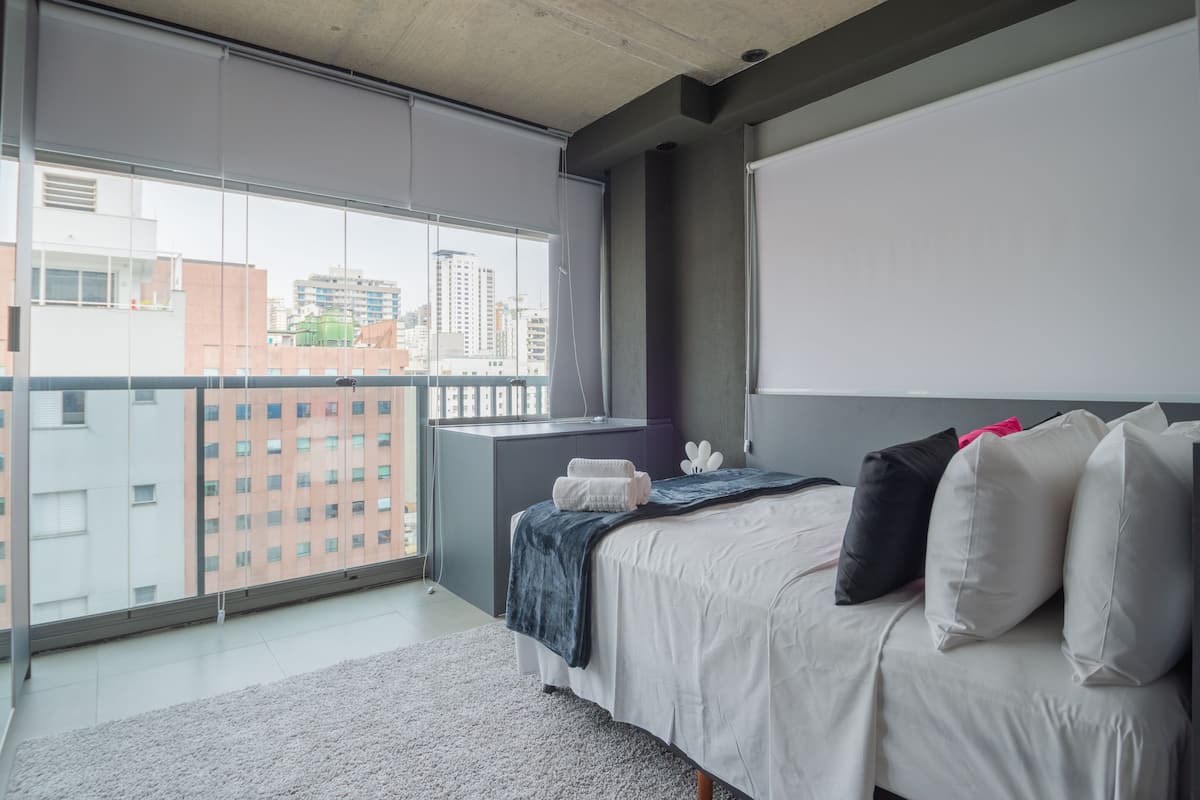 1 bedroom, desk, laptop workspace, free WiFi