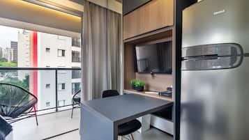 Apartamento standard (DESATIVADO) | Escrivaninha, espaço de trabalho para notebook, Wi-Fi de cortesia