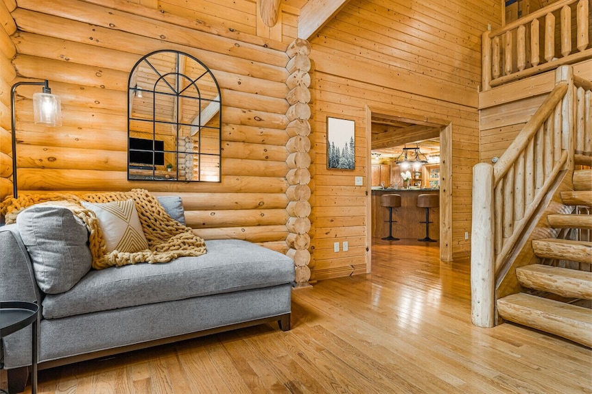 Firefly Lodge; Movie Theatre|hot Tub|game Room - Bryson City, NC