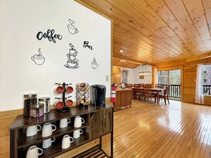 Ruokailu