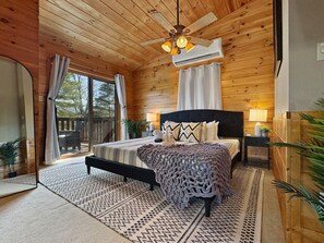 3 Schlafzimmer, Schreibtisch, Bügeleisen/Bügelbrett, Reisekinderbett