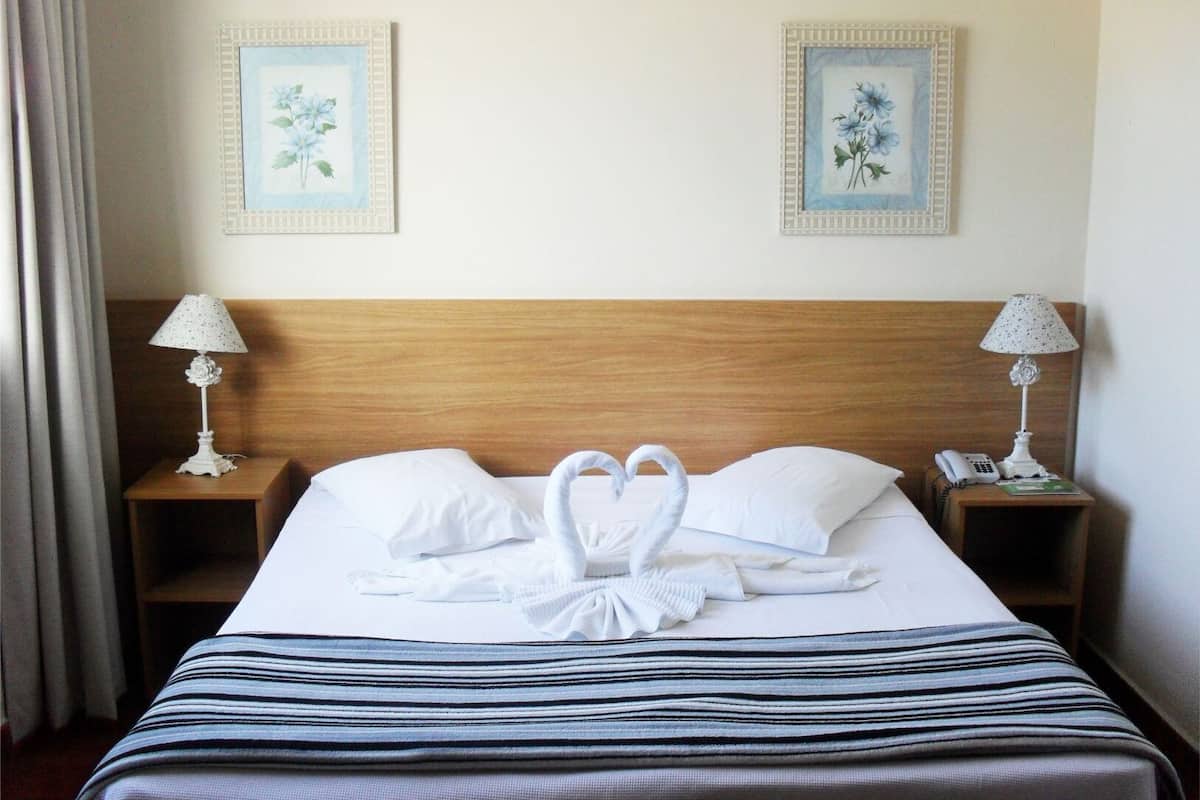 Standard Room | Free WiFi, bed sheets