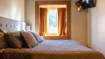 1 chambre, fer et planche à repasser, Wi-Fi, draps fournis