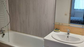 Haartrockner, Toilettenpapier