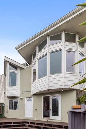 Exterior - Architectural Sanctuary w/ Panoramic Ocean Views is now available! NEW LISTING! (San Francisco)