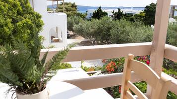 Standard Double Room, 1 Bedroom, Partial Sea View | Balcony