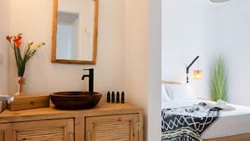 Standard Double Room, 1 Bedroom, Hill View | Soundproofing, free WiFi, bed sheets