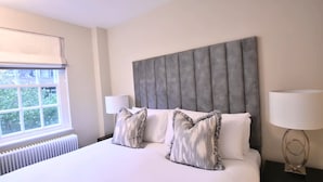 Apartment, 2 Queen Beds - Charming 2-bed Apartment in London (London)