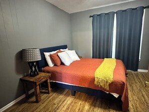 2 Schlafzimmer, Zimmersafe, WLAN, Bettwäsche