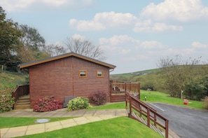 Cottage | Property grounds