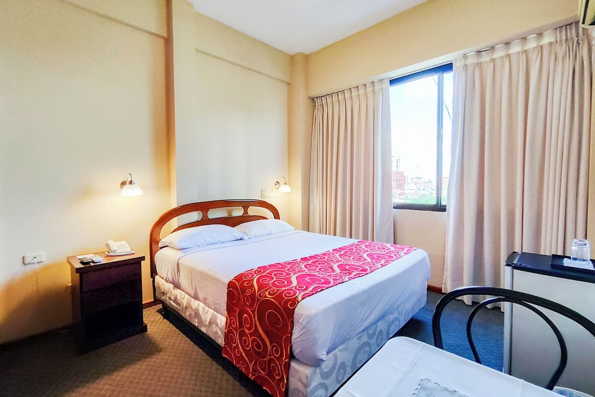 Classic Double Room | Langsir/tirai gelap terus, Wi-fi percuma, cadar katil