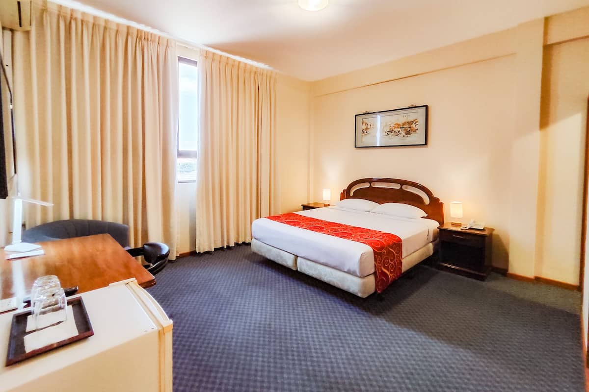 Grand Double Room | Langsir/tirai gelap terus, Wi-fi percuma, cadar katil