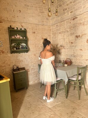 Dining - The little house (alberobello)