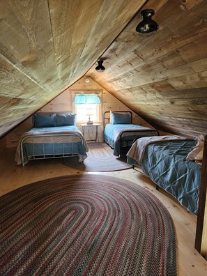 2 slaapkamers, een strijkplank/strijkijzer, gratis wifi, beddengoed