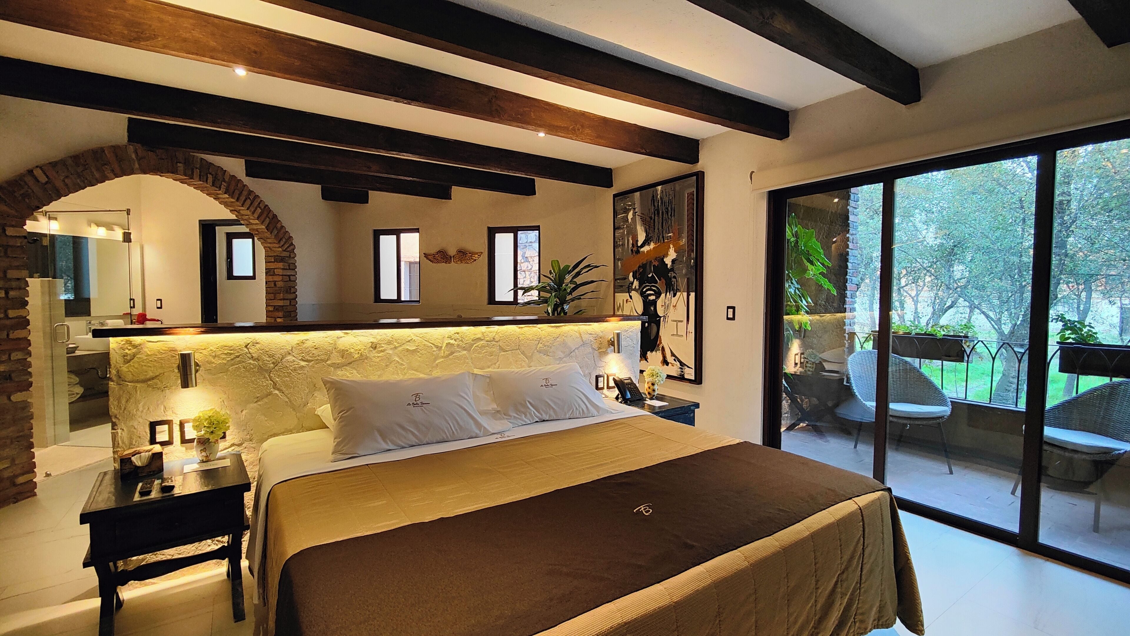 Design Studio Suite, 1 King Bed, Balcony, Resort View | Individually decorated, individually furnished, blackout curtains