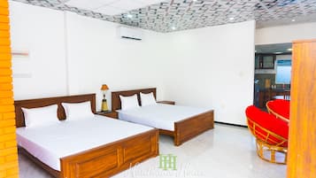 Luxury Double or Twin Room | Iron/ironing board, free WiFi