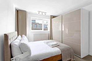 2 bedrooms, iron/ironing board