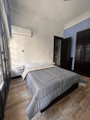 Classic Double or Twin Room | Bed sheets - Nuevo Hotel Aramaya (Montevideo)