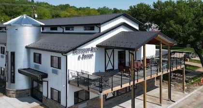 Hamburg Inn & Suites