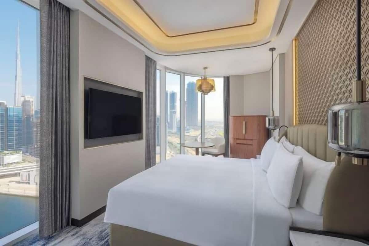 1 bedroom, premium bedding, down duvets, minibar
