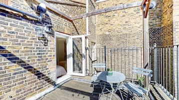 Superior Apartment, Private Bathroom | Terrace/patio