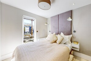 1 bedroom, in-room safe, desk, blackout drapes