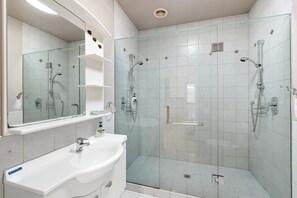 Badewanne, Haartrockner