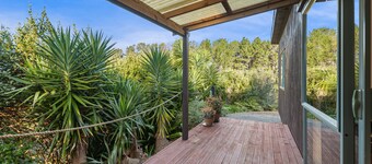 Seascape Cottage - Mahinepua Bay Clifftop Retreat