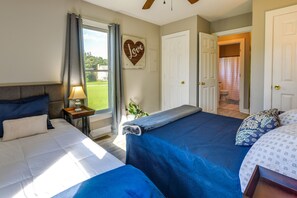 1 Schlafzimmer, Schreibtisch, Bügeleisen/Bügelbrett, Internetzugang