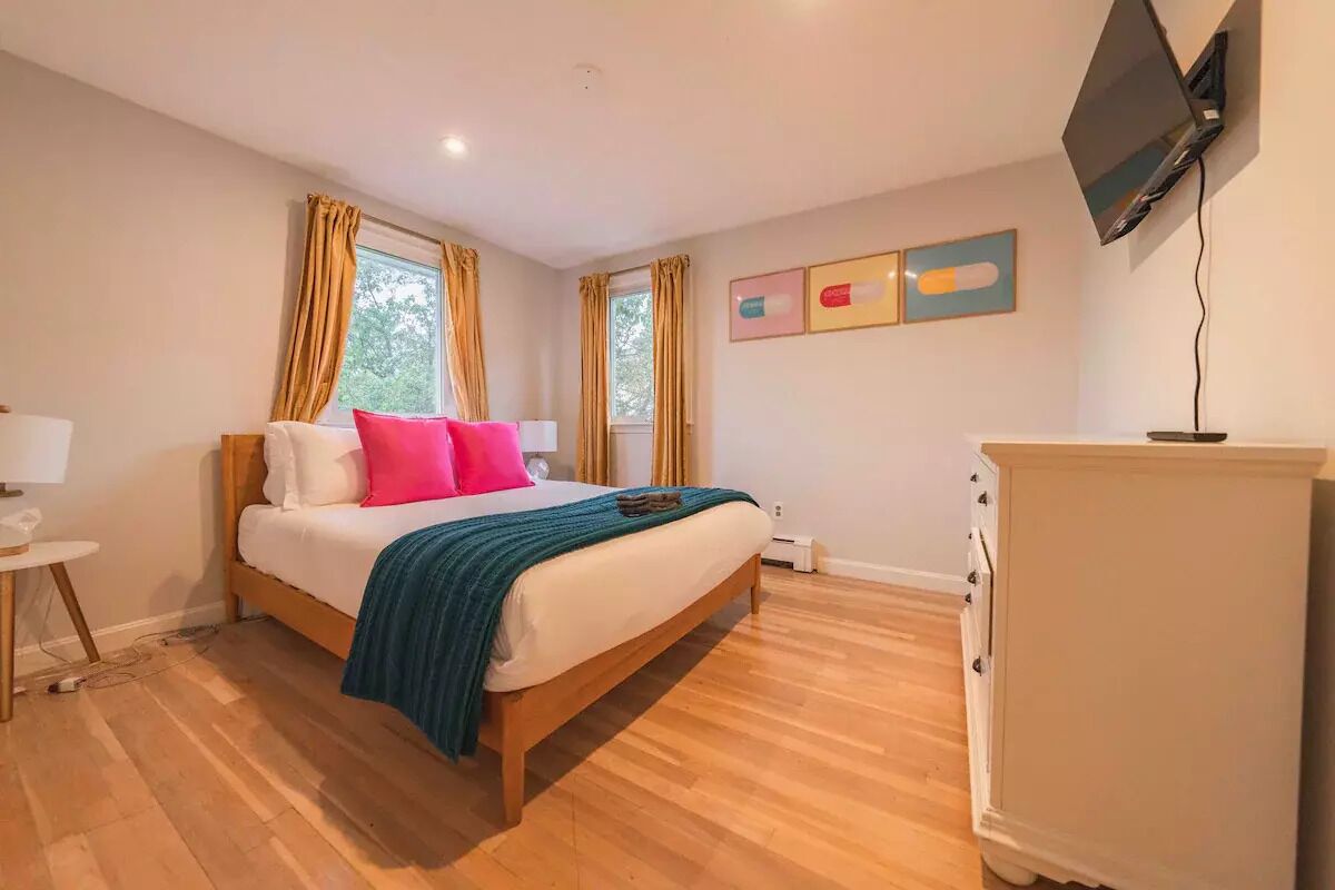 3 habitaciones, escritorio, cuna de viaje y wifi 