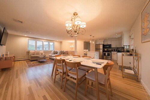 LUXE 3BR Near Boston, Airport, and Beach!