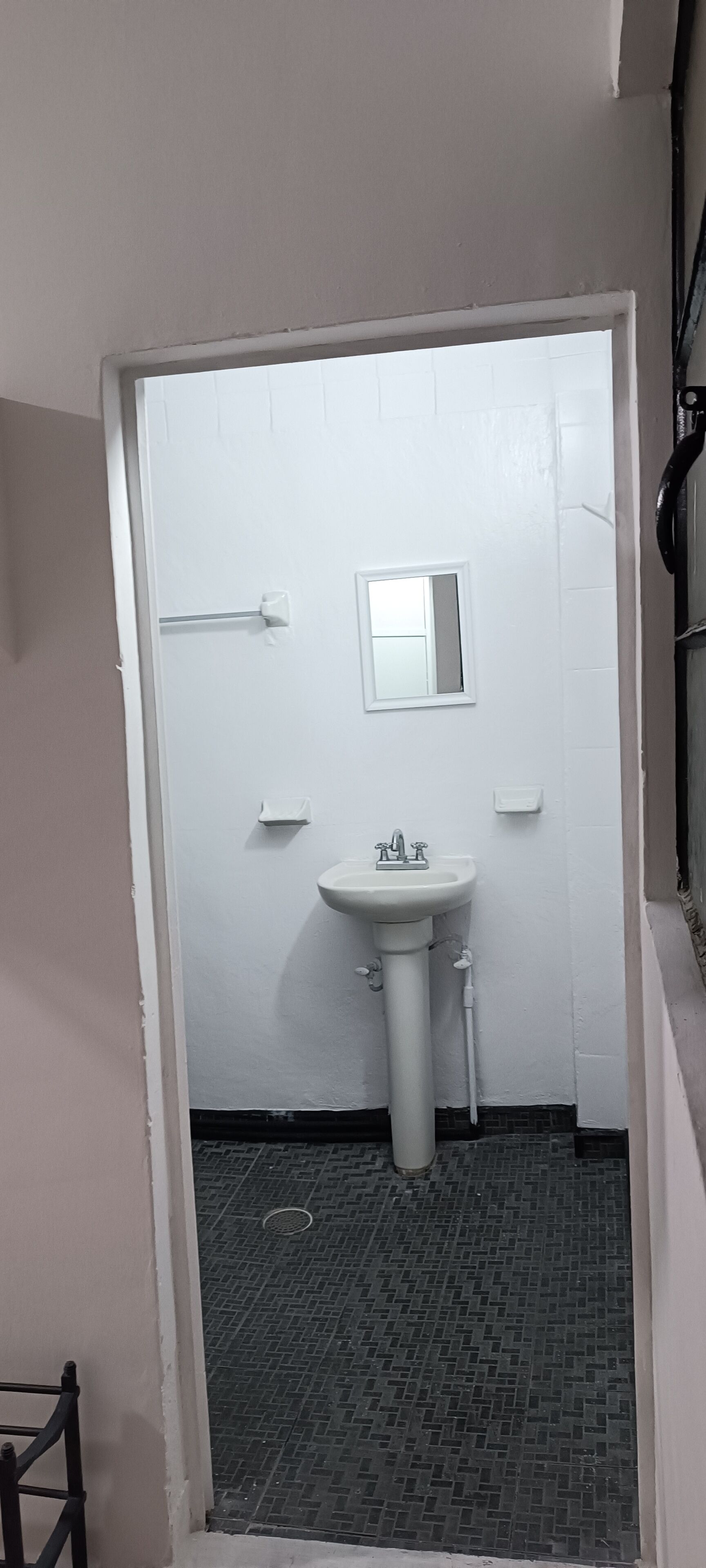 Standard Triple Room, 1 Bedroom | Bathroom | Shower, towels, soap, shampoo